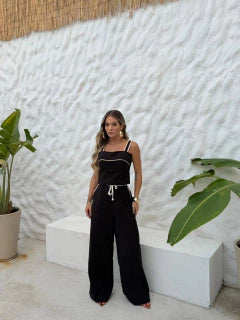 Conjunto feminino de cropped e calça